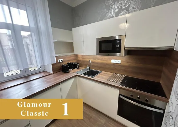 Efipa Glamour Apartament *