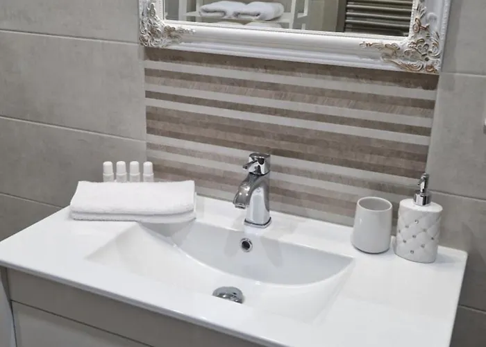 Efipa Glamour Apartament *